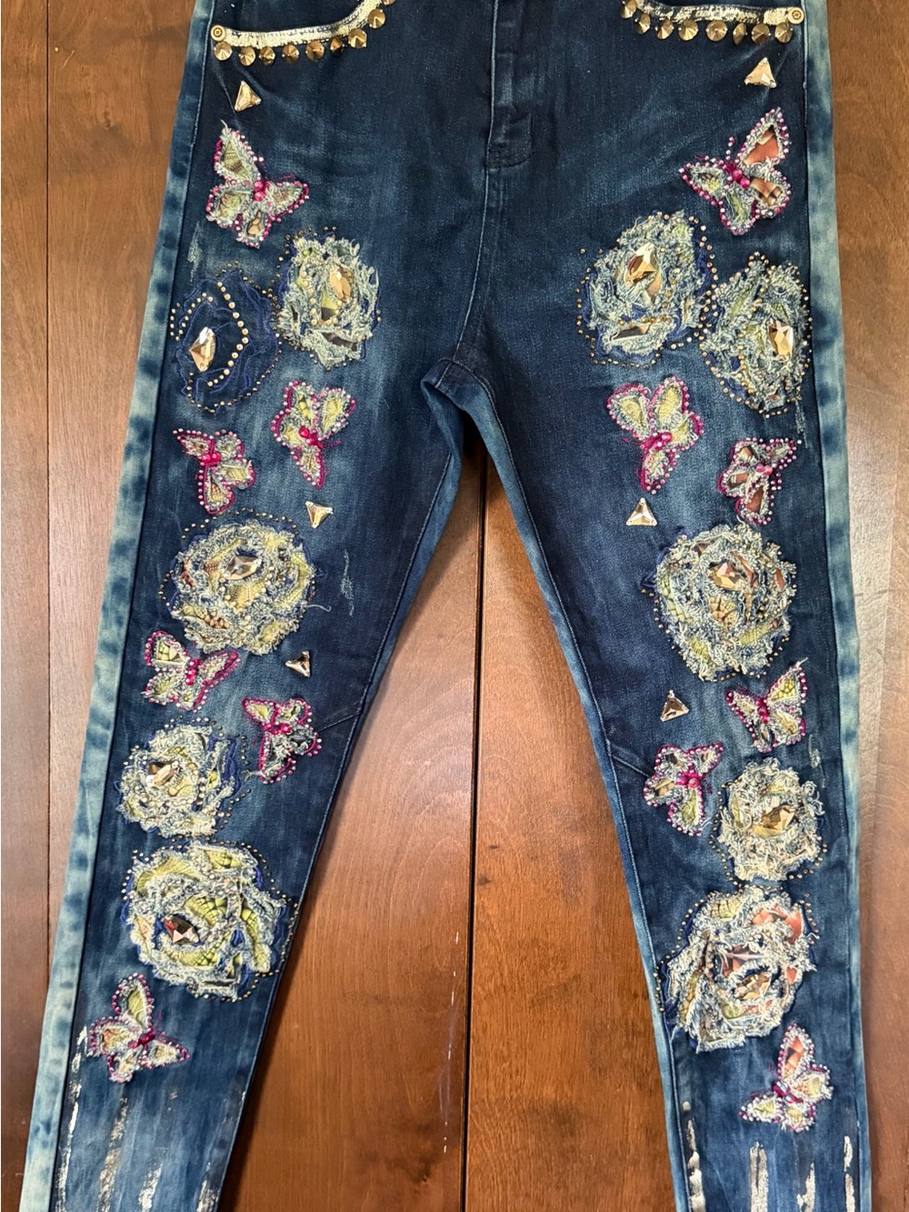 Embellished Dark Blue Women’s Jeans with Butterfly & Floral Appliqué